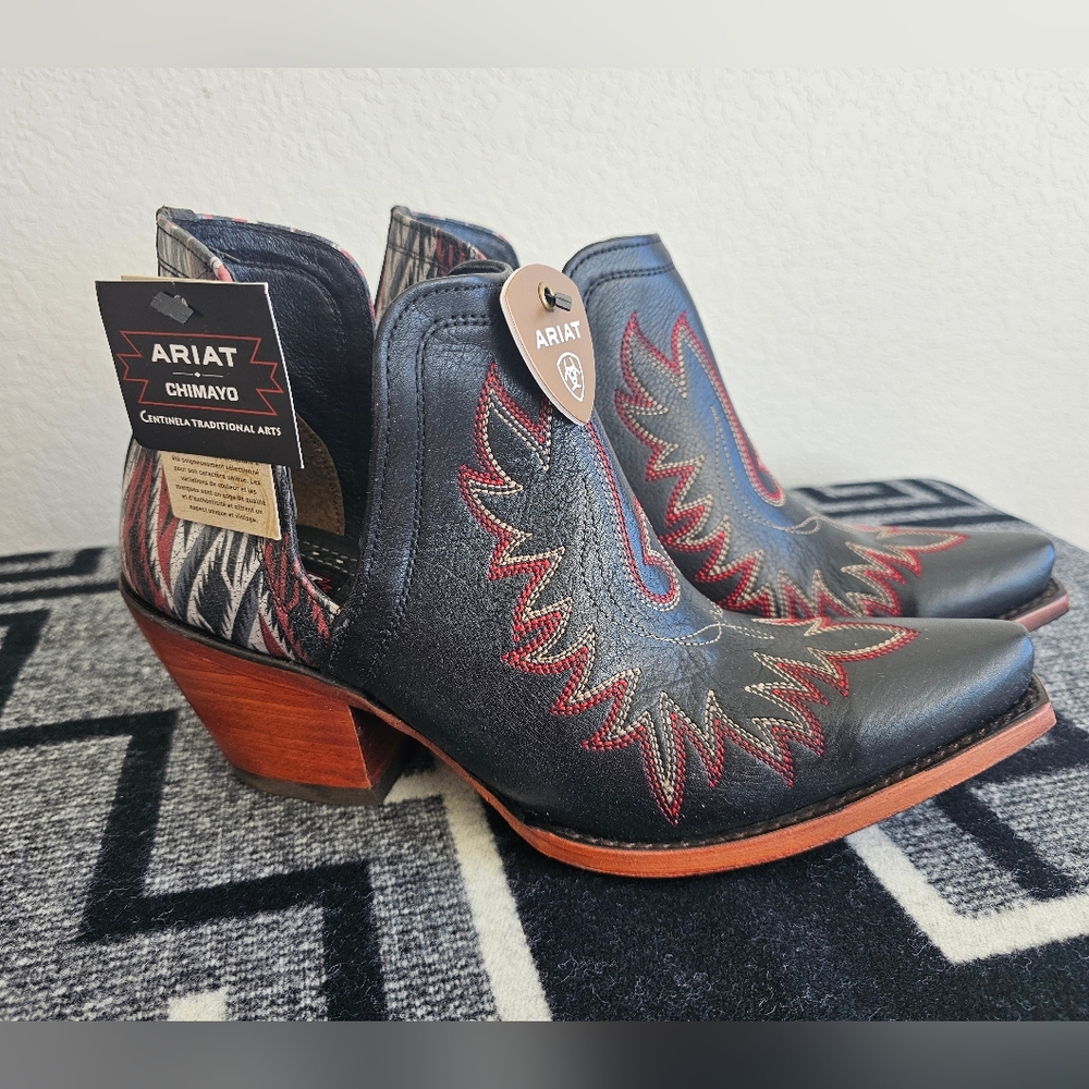 Ariat Dixon Chimayo Ankle Boots - Picture 2 of 9